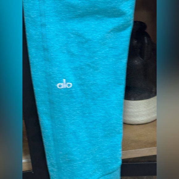 ALO Leggings Alosoft Lounge Bright Aqua Heather high waisted workout ribbed - Picture 10 of 10
